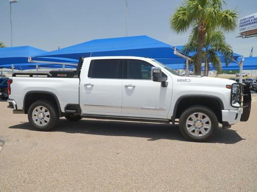 Summit White 2025 Chevrolet Silverado 2500 High Country