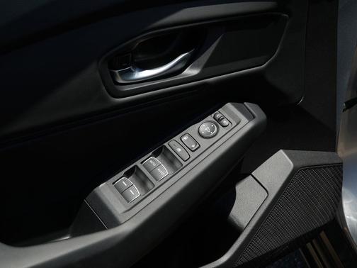 Solar Silver Metallic 2025 Honda Accord SE