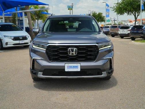 2024 Honda Pilot Touring 8-Passenger
