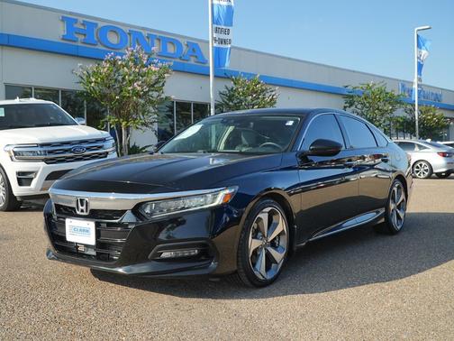 2019 Honda Accord Touring 2.0T