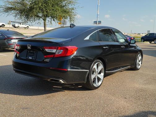 2019 Honda Accord Touring 2.0T