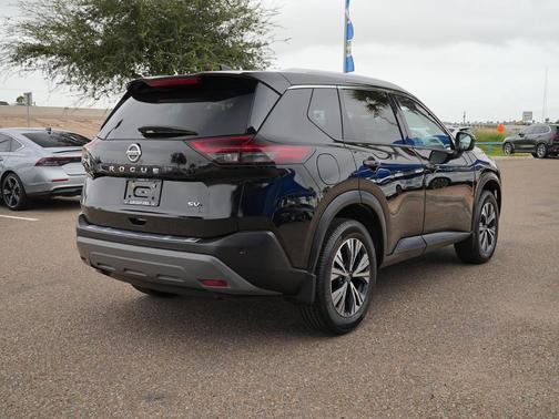 Super Black 2021 Nissan Rogue SV