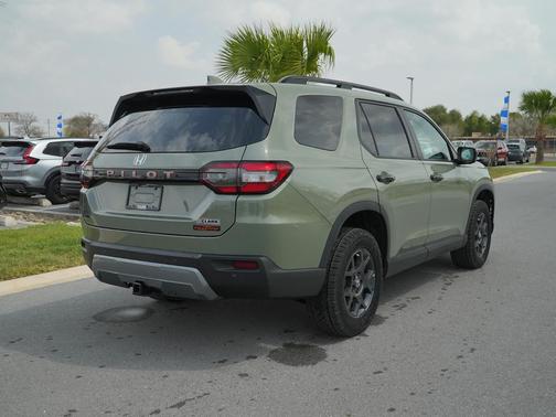 2026 Honda Pilot TrailSport