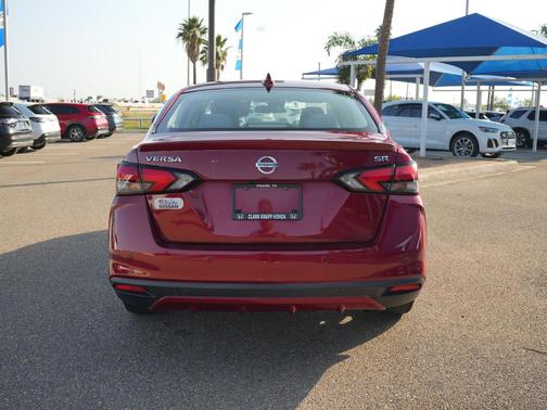 2021 Nissan Versa 1.6 S