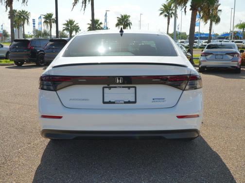Platinum White Pearl 2025 Honda Accord Hybrid Sport