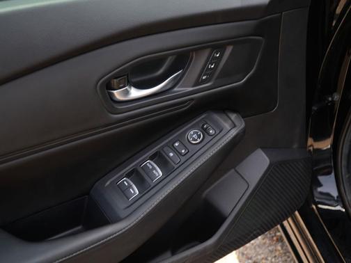 Crystal Black Pearl 2024 Honda Accord Hybrid Sport-L