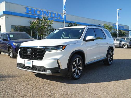 2023 Honda Pilot Touring 8-Passenger