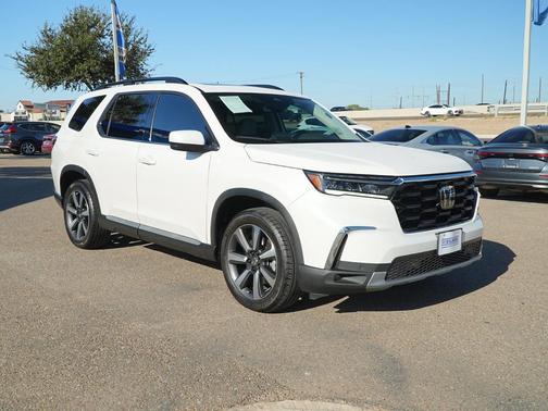 2023 Honda Pilot Touring 8-Passenger
