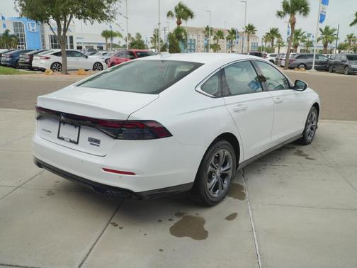Platinum White Pearl 2026 Honda Accord Hybrid EX-L