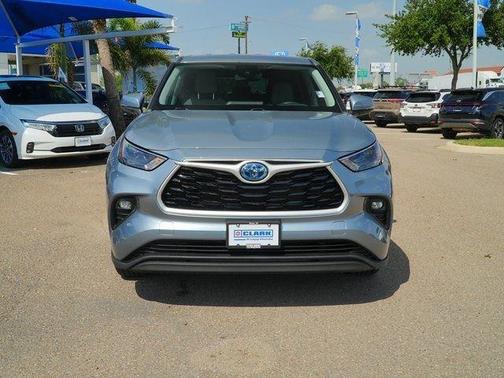 2023 Toyota Highlander Hybrid LE