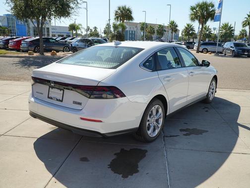 2025 Honda Accord LX 1.5T