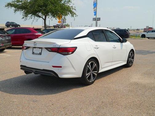 2022 Nissan Sentra SR