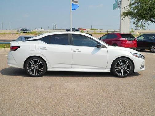 2022 Nissan Sentra SR