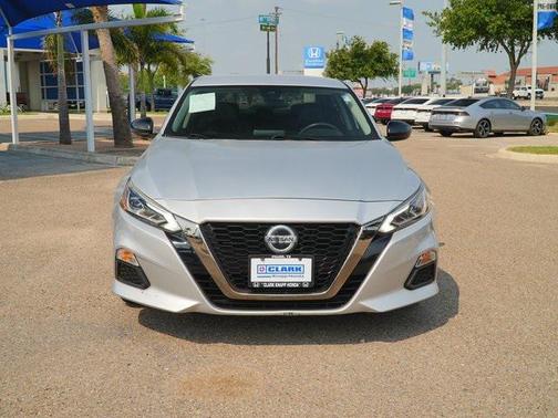 2020 Nissan Altima SR FWD