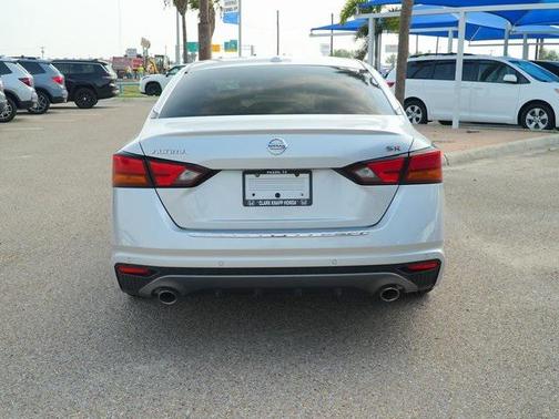 2020 Nissan Altima SR FWD