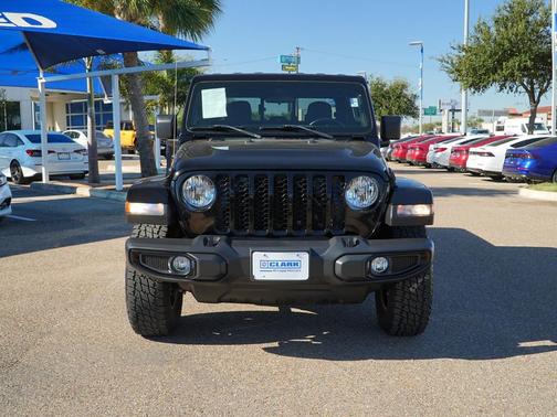2022 Jeep Gladiator Willys 4x4