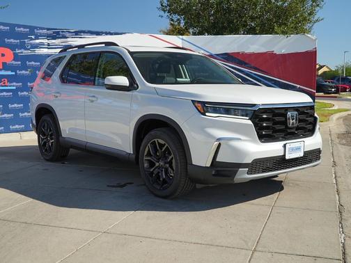 2025 Honda Pilot Touring 8-Passenger