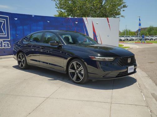 Crystal Black Pearl 2026 Honda Accord Hybrid Sport