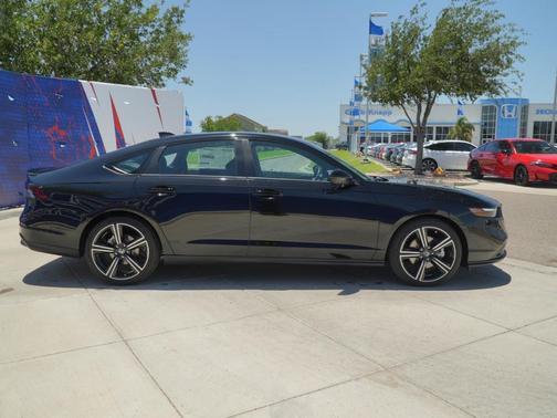 Crystal Black Pearl 2026 Honda Accord Hybrid Sport