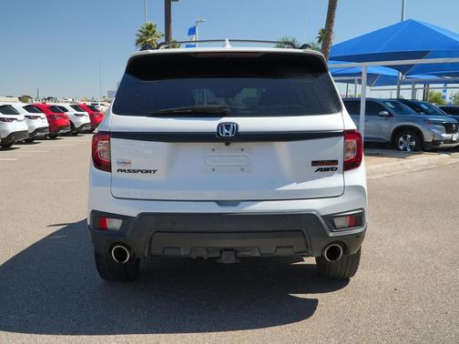 Platinum White Pearl 2023 Honda Passport AWD TrailSport