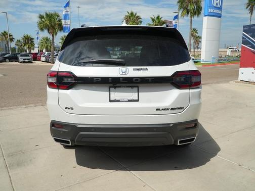 2025 Honda Pilot Black Edition