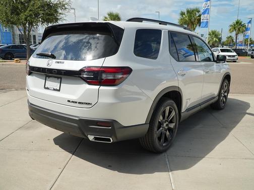2025 Honda Pilot Black Edition