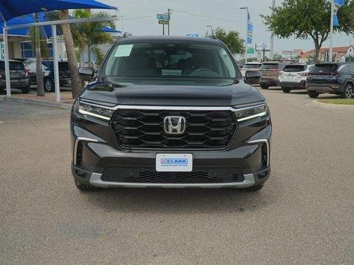2024 Honda Pilot Touring 8-Passenger
