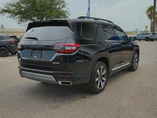 2024 Honda Pilot Touring 8-Passenger