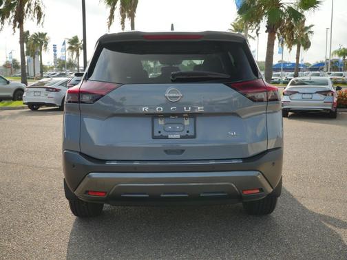 Boulder Gray Pearl 2023 Nissan Rogue SL