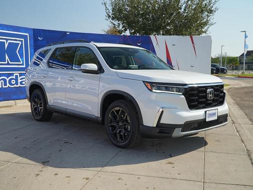 2025 Honda Pilot Touring 8-Passenger