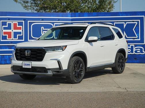 2025 Honda Pilot Touring 8-Passenger