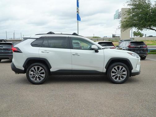 Blizzard Pearl 2020 Toyota RAV4 Limited