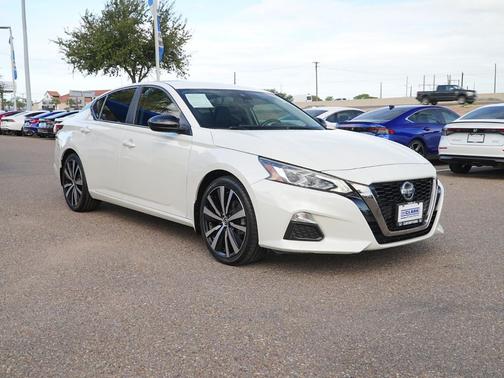 2020 Nissan Altima SR FWD