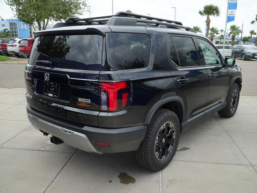Crystal Black Pearl 2026 Honda Passport AWD TrailSport Elite