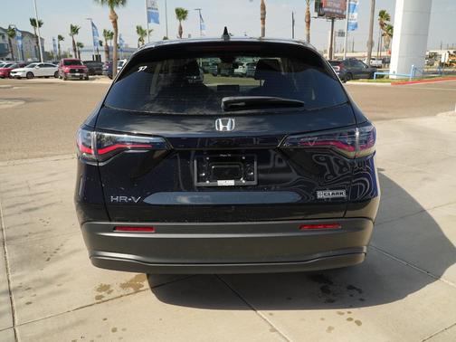 2026 Honda HR-V LX
