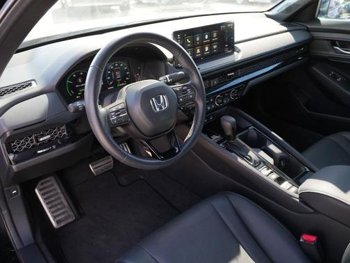 Crystal Black Pearl 2025 Honda Accord Hybrid Sport-L