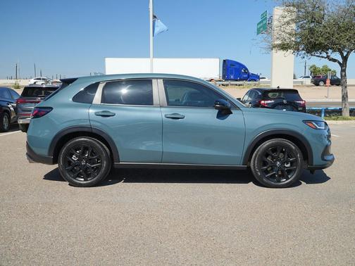 2025 Honda HR-V 2WD Sport