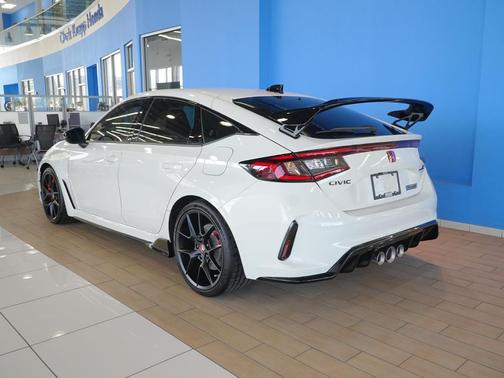 Championship White 2026 Honda Civic Type R Type R