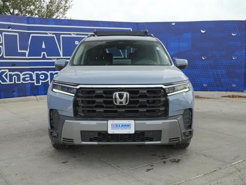 2026 Honda Pilot Touring 8-Passenger
