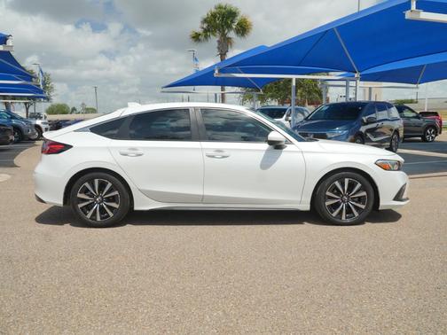 Platinum White Pearl 2023 Honda Civic EX-L