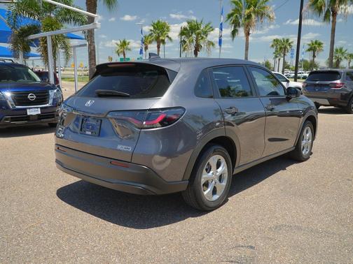 Modern Steel Metallic 2024 Honda HR-V LX