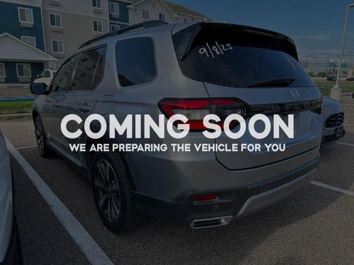 2024 Honda Pilot Touring 8-Passenger