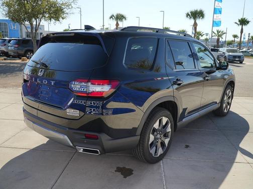 2026 Honda Pilot Touring 8-Passenger