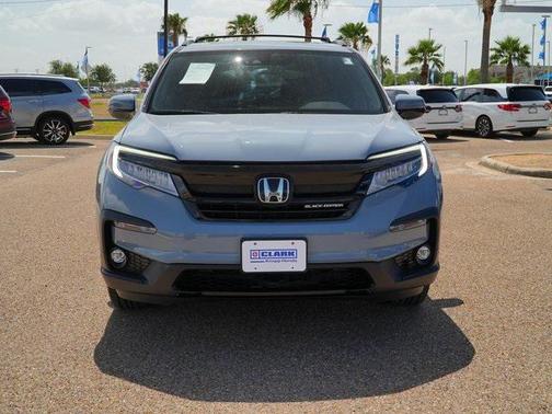 2022 Honda Pilot AWD Black Edition