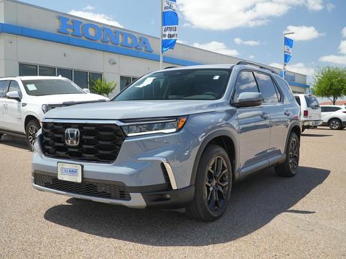 2025 Honda Pilot Touring 8-Passenger