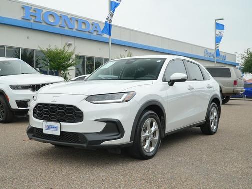 Platinum White Pearl 2023 Honda HR-V LX