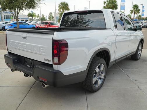 Platinum White Pearl 2026 Honda Ridgeline RTL