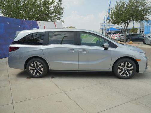 Solar Silver Metallic 2026 Honda Odyssey EX-L