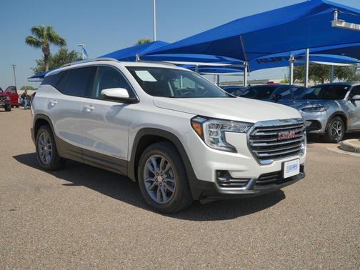 White Frost Tricoat 2024 GMC Terrain SLT