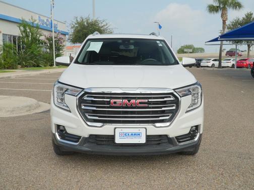 White Frost Tricoat 2024 GMC Terrain SLT
